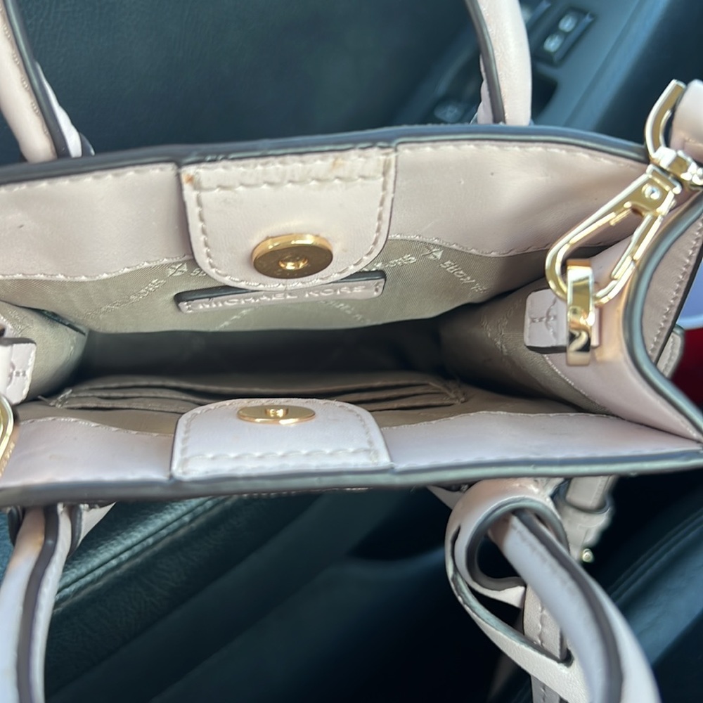 Light pink Mk mini purse - Picture 5 of 7